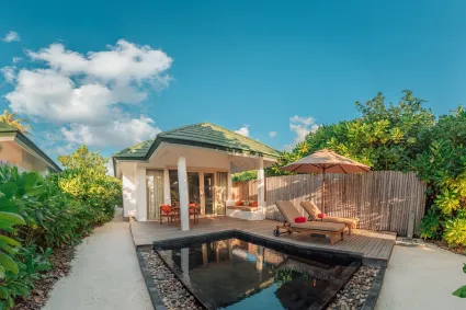 Siyam World Sunset Pool Beach Villa