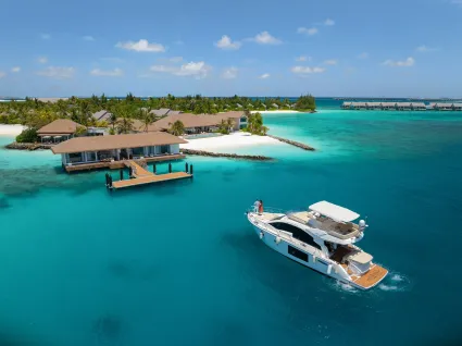 Amingiri Residence 6-bedroom private beach villa Maldive