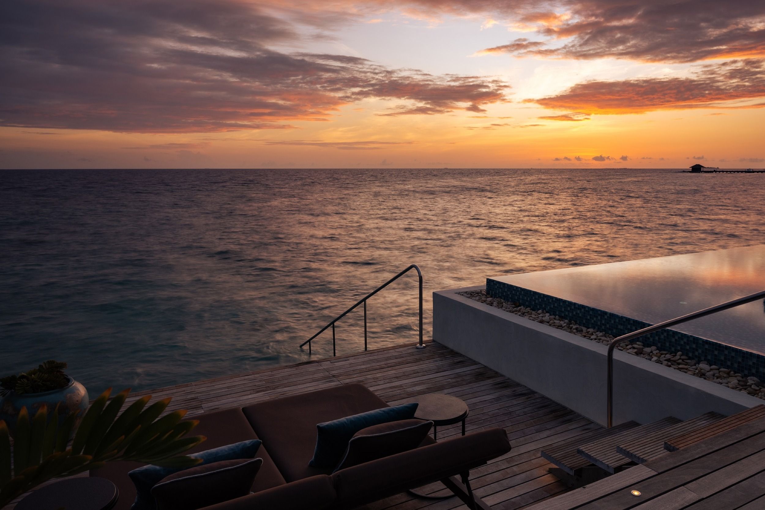 Sunset Deluxe Water Pool Villa - Velaa Private Island Maldives