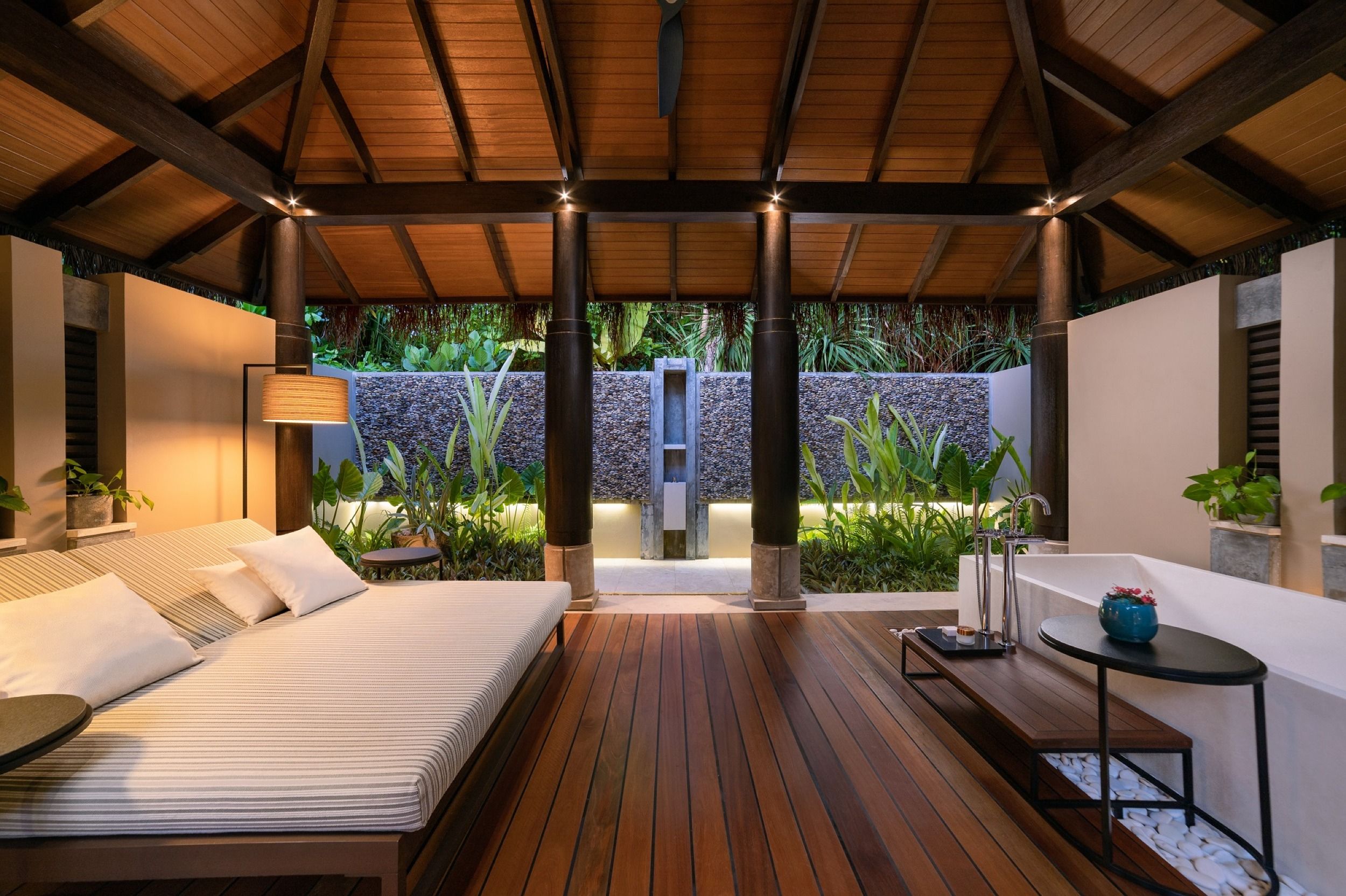 Deluxe Beach Pool Villa - Velaa Private Island Maldives