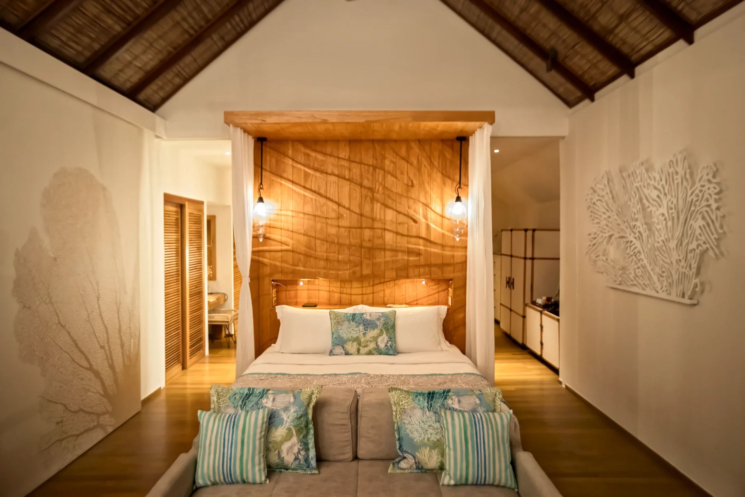 Senior Water Villa - Constance Moofushi