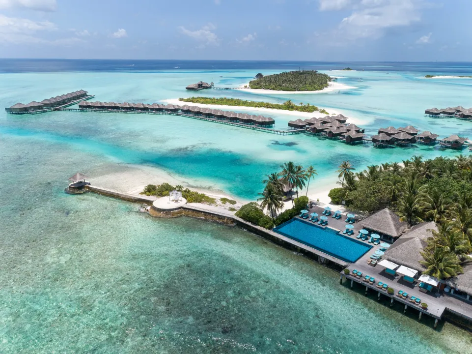 Anantara Veli Maldives overwater villas near Malé