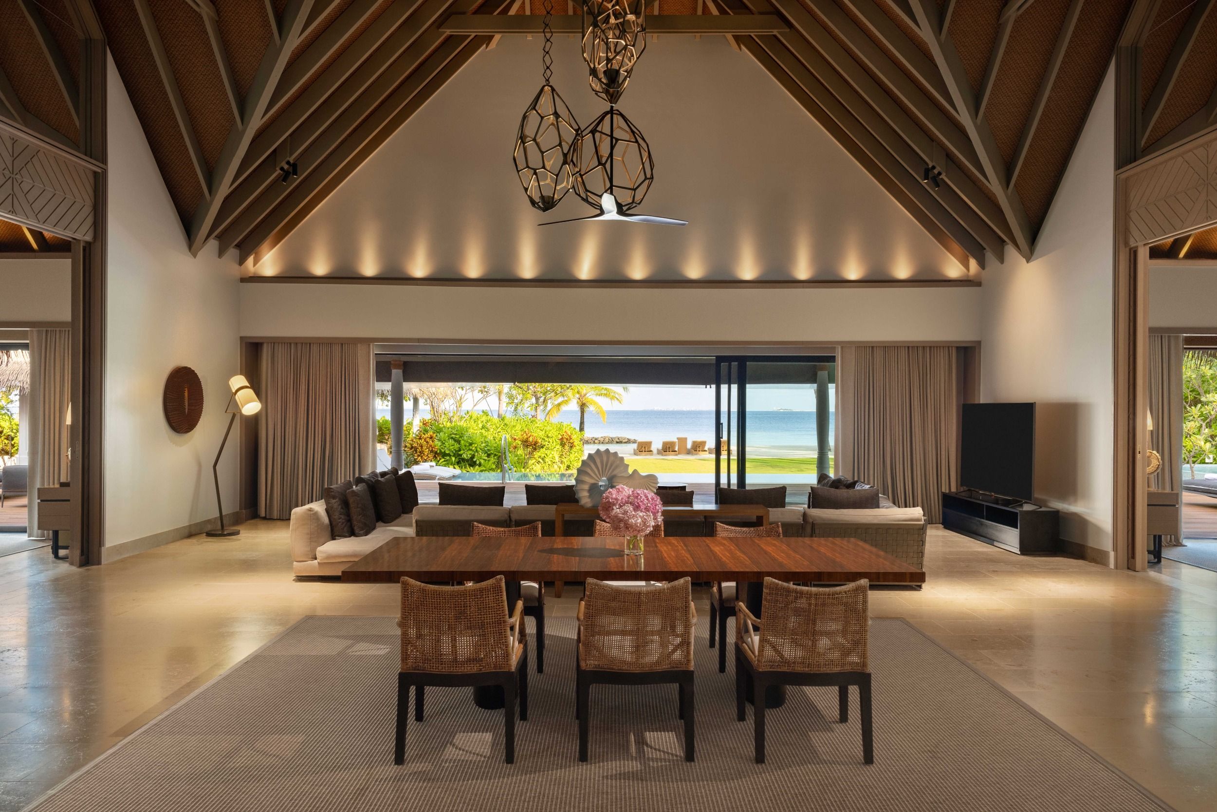 3-bedroom Beach Villa with Private Pool Living Room