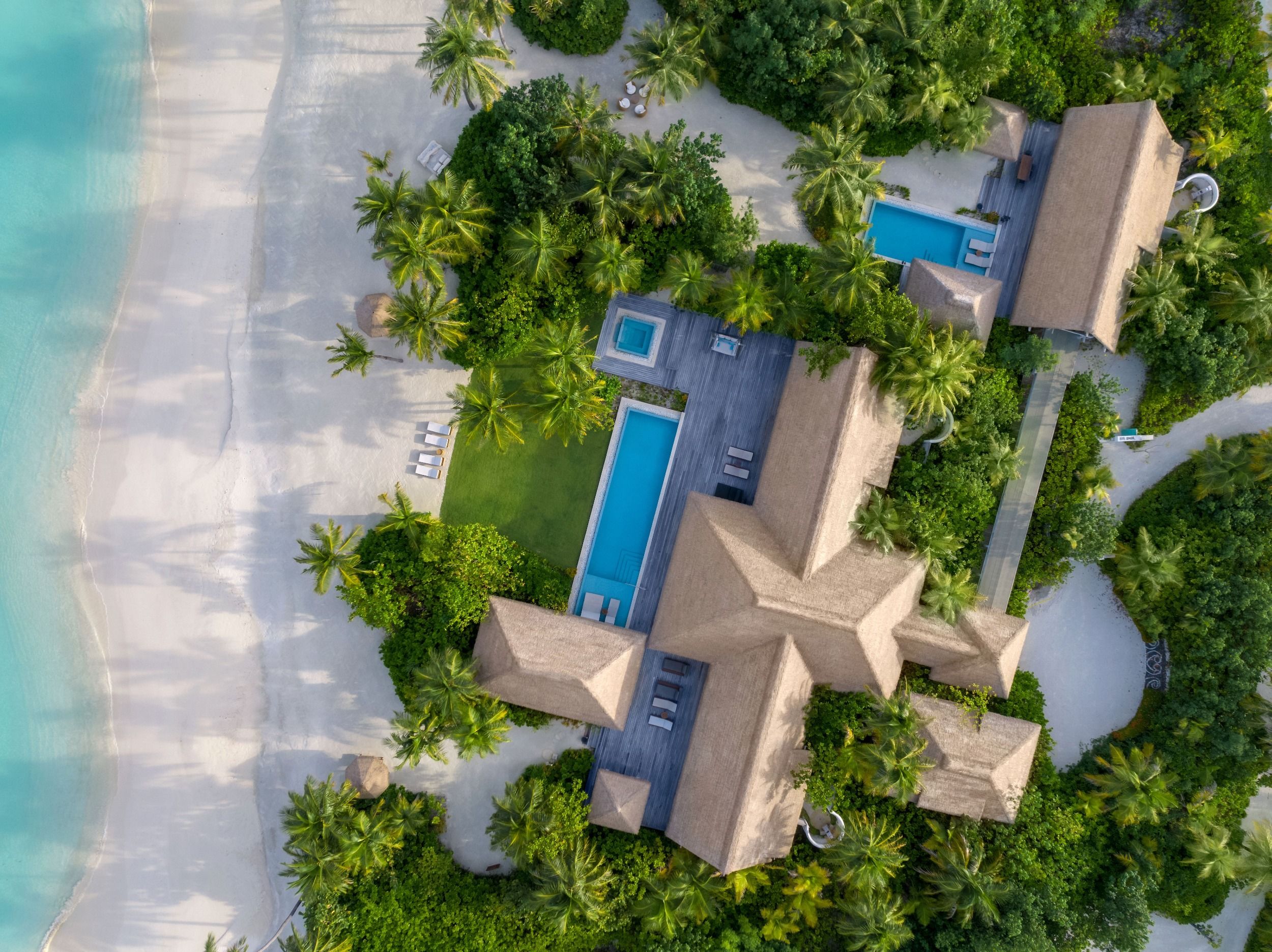 3 Bedroom Beach Villa with Pool