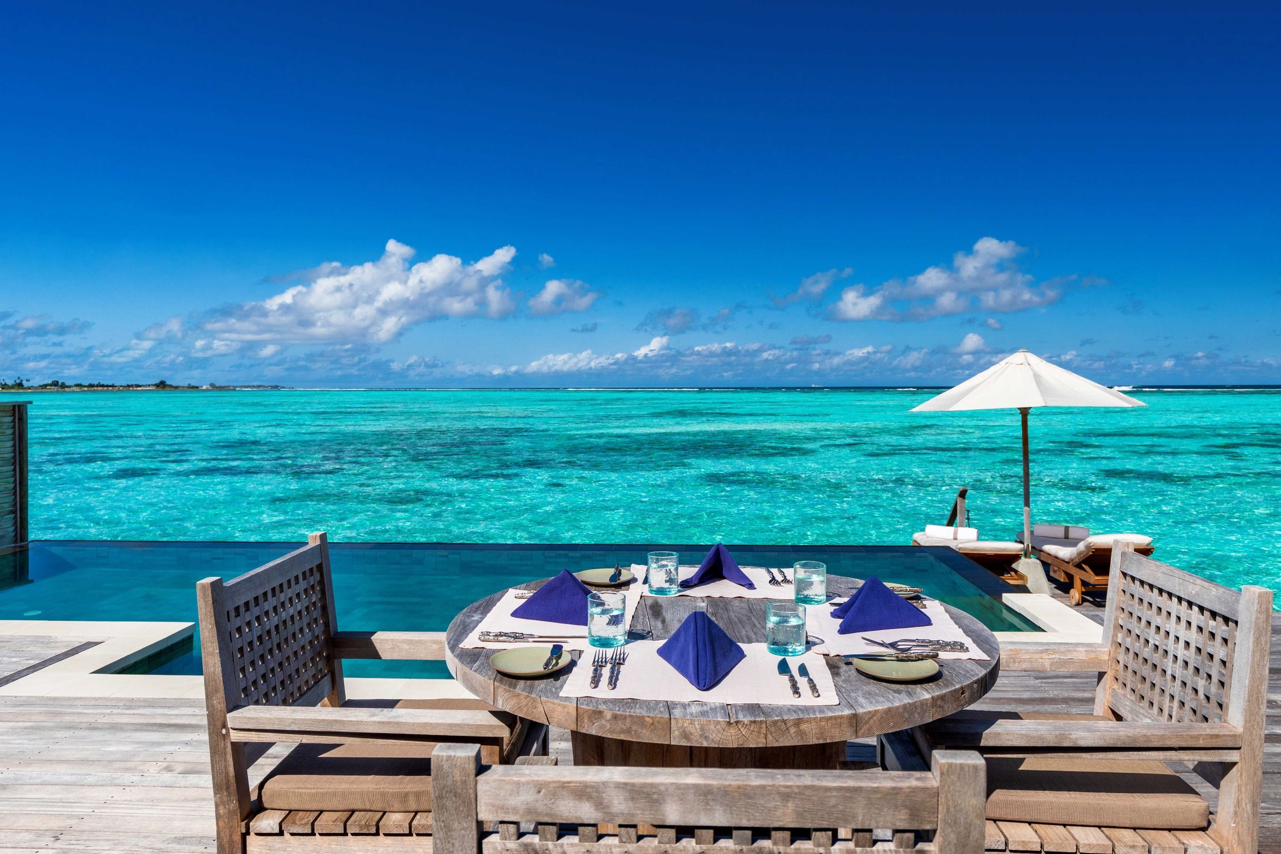 Residence with Pool Outdoor Dining Table Gili Lankanfushi 